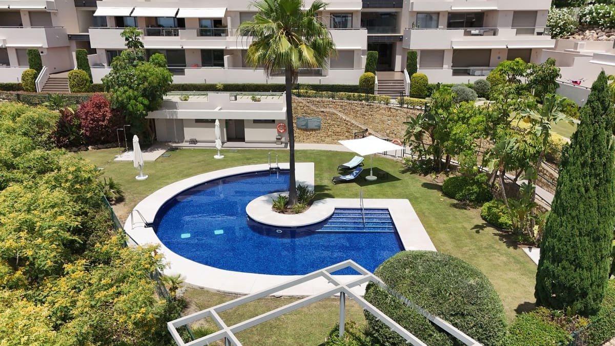 3 sypialnia Apartament na sprzedaż w Benahavis z basenem - 790 000 € (Ref: 9091927)