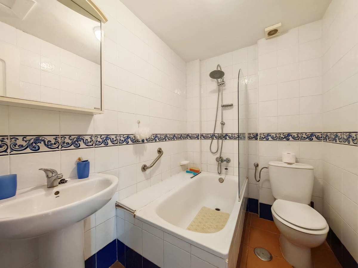 3 soveværelse Lejlighed til salg i Elviria med swimmingpool - € 575.000 (Ref: 9091929)