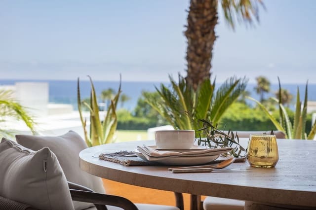 2 soveværelse Lejlighed til salg i Lomas De Marbella, Marbella med swimmingpool - € 1.120.000 (Ref: 9107666)
