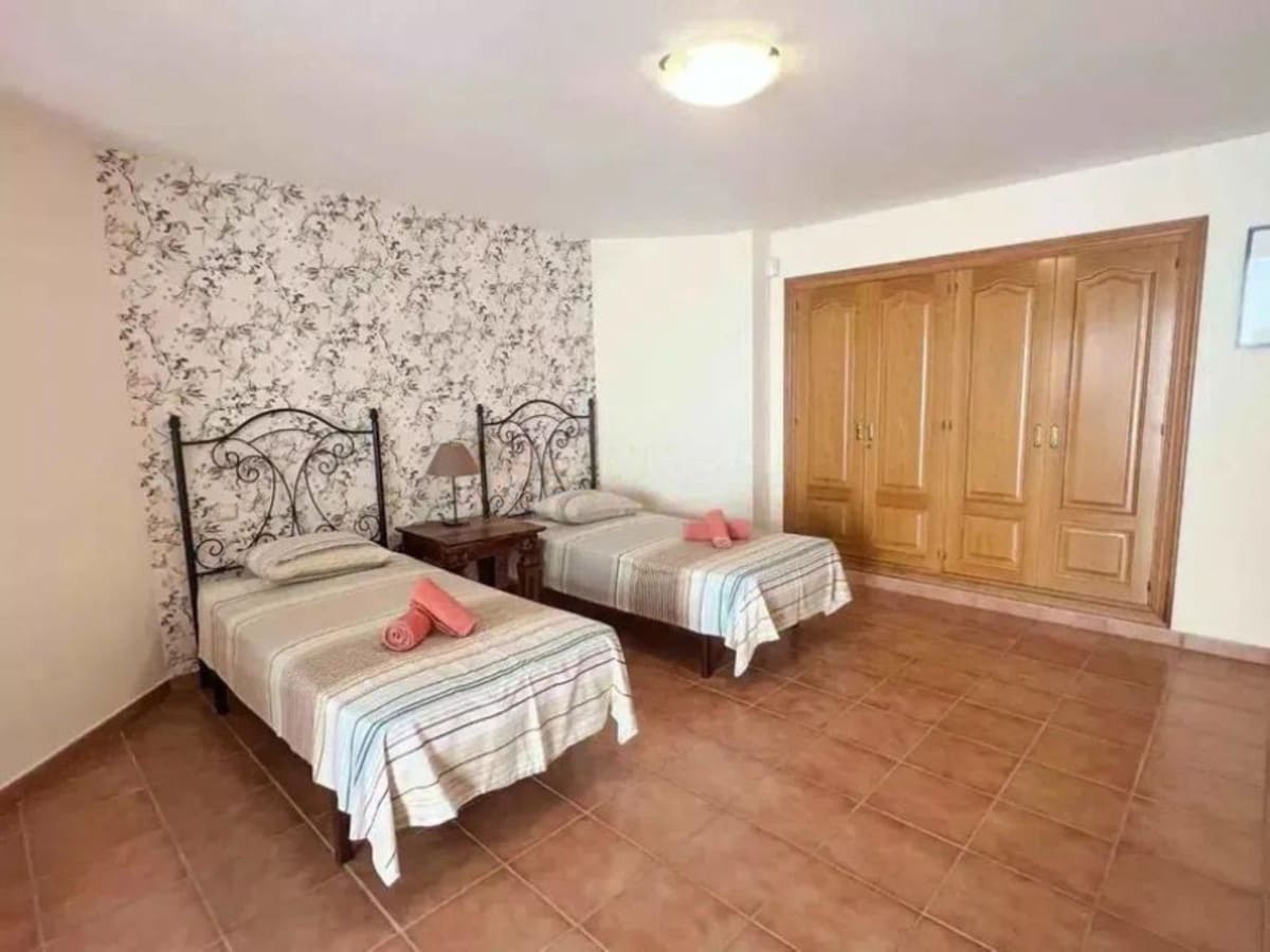 5 soveværelse Villa til salg i Los Flamingos med swimmingpool - € 2.495.000 (Ref: 9108984)