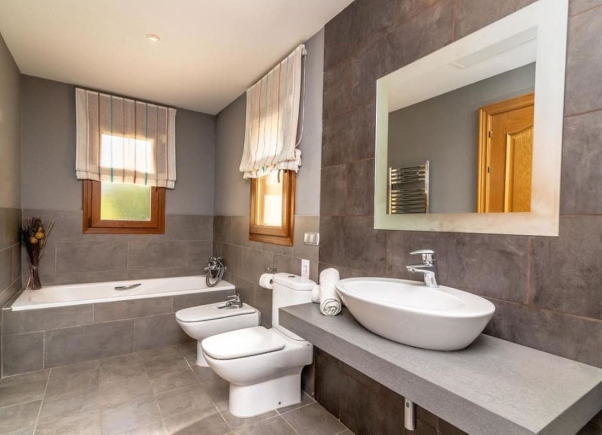 5 soveværelse Villa til salg i Los Flamingos med swimmingpool - € 2.495.000 (Ref: 9108984)