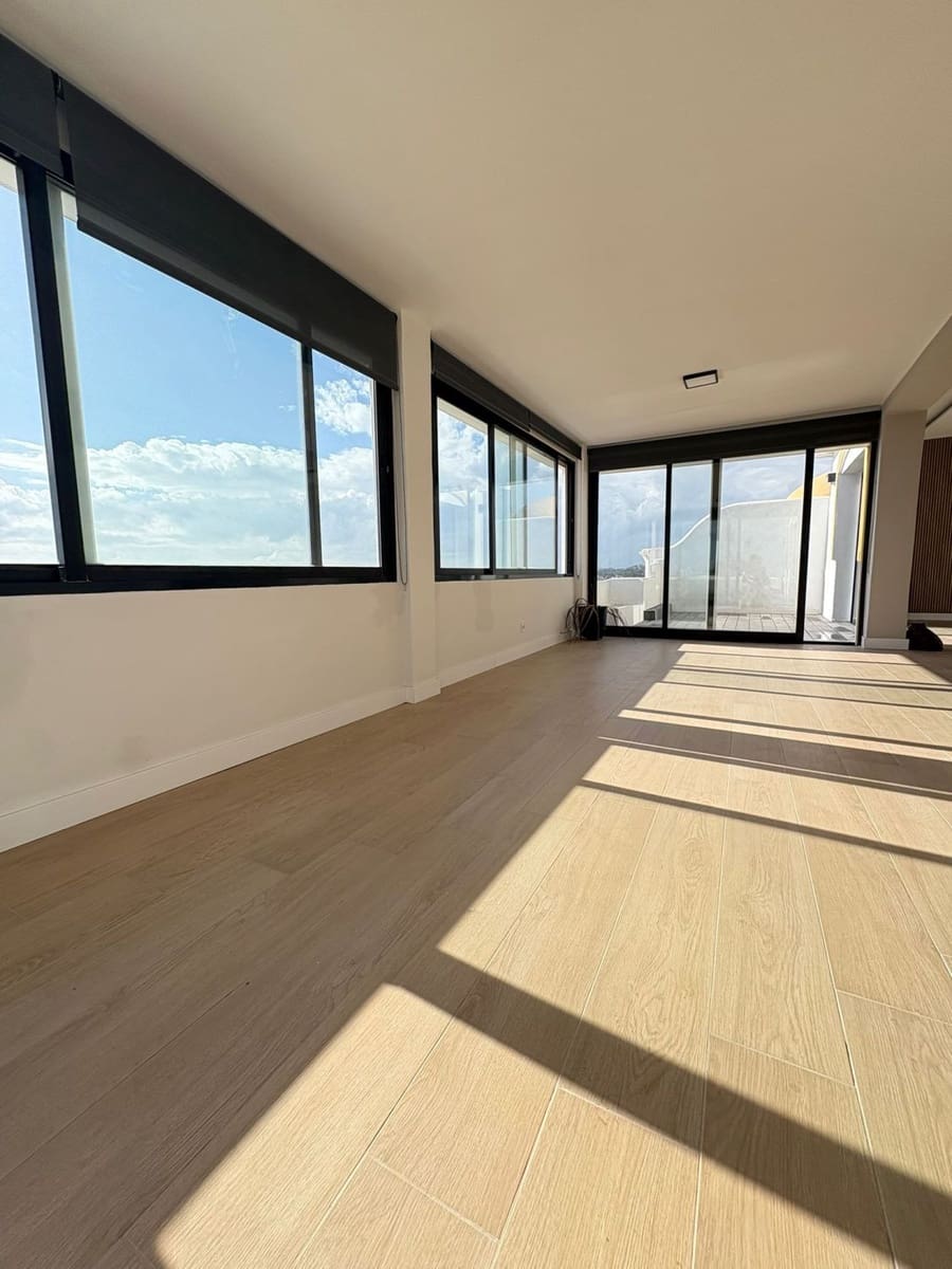 3 soveværelse Penthouse til salg i Riviera del Sol - € 559.000 (Ref: 9108985)