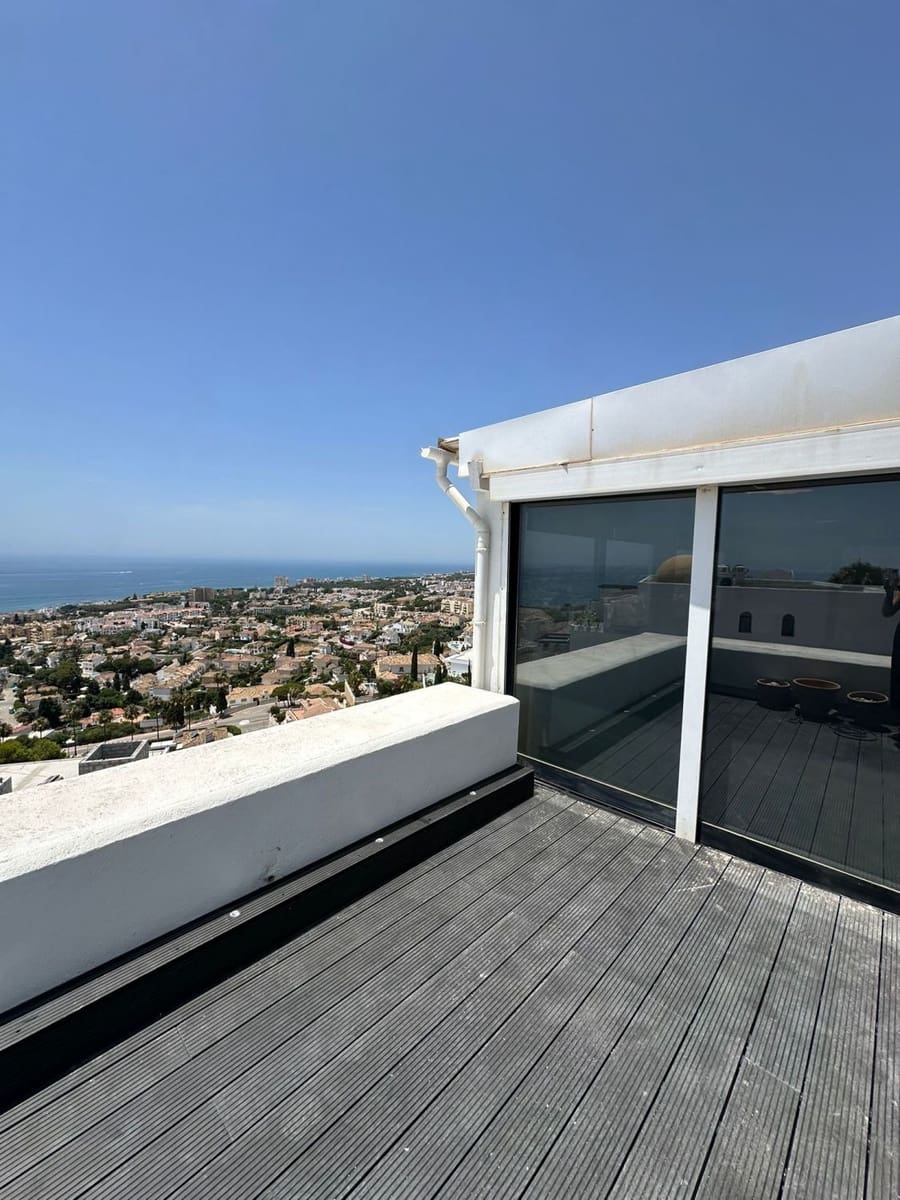 Ático de 3 habitaciones en Riviera del Sol en venta - 559.000 € (Ref: 9108985)