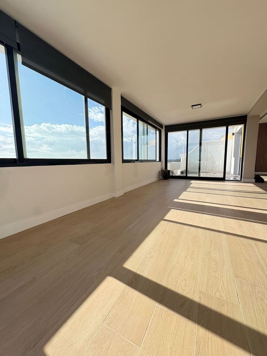 3 soveværelse Penthouse til salg i Riviera del Sol - € 559.000 (Ref: 9108985)