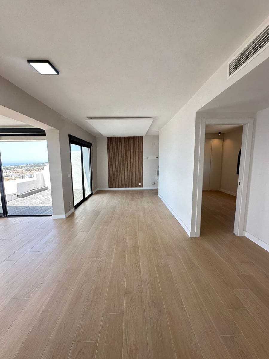 3 soveværelse Penthouse til salg i Riviera del Sol - € 559.000 (Ref: 9108985)