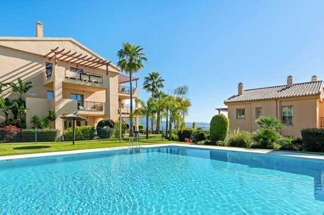 3 sovrum Lägenhet till salu i El Paraiso, Estepona med pool - 599 000 € (Ref: 9108997)