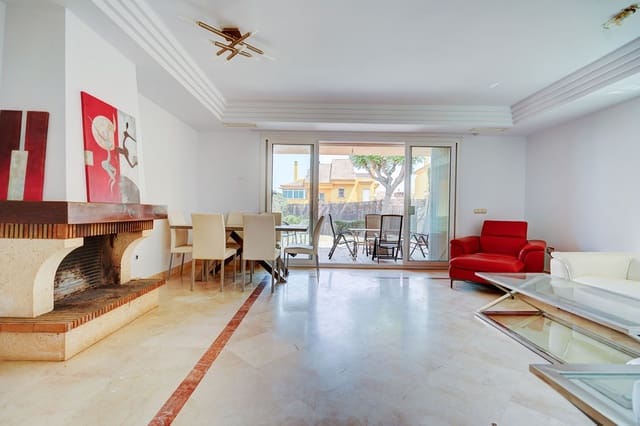 3 soveværelse Byhus til salg i Riviera del Sol, Mijas med swimmingpool - € 460.000 (Ref: 9108999)