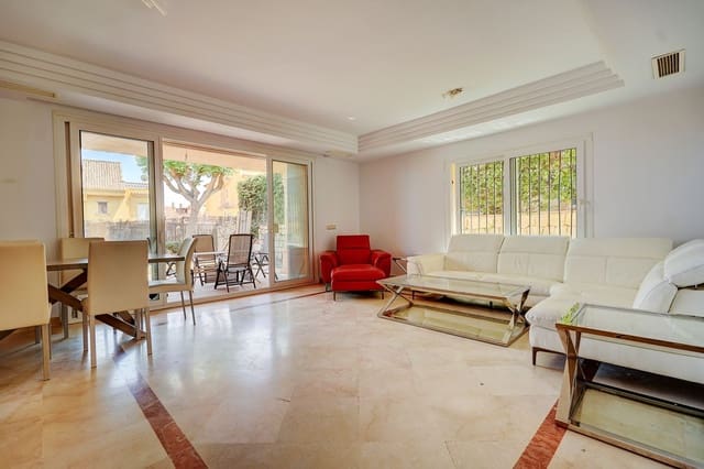 3 bedroom Townhouse for sale in Riviera del Sol, Mijas with pool - € 460,000 (Ref: 9108999)