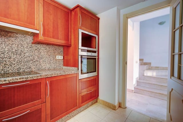 3 bedroom Townhouse for sale in Riviera del Sol, Mijas with pool - € 460,000 (Ref: 9108999)