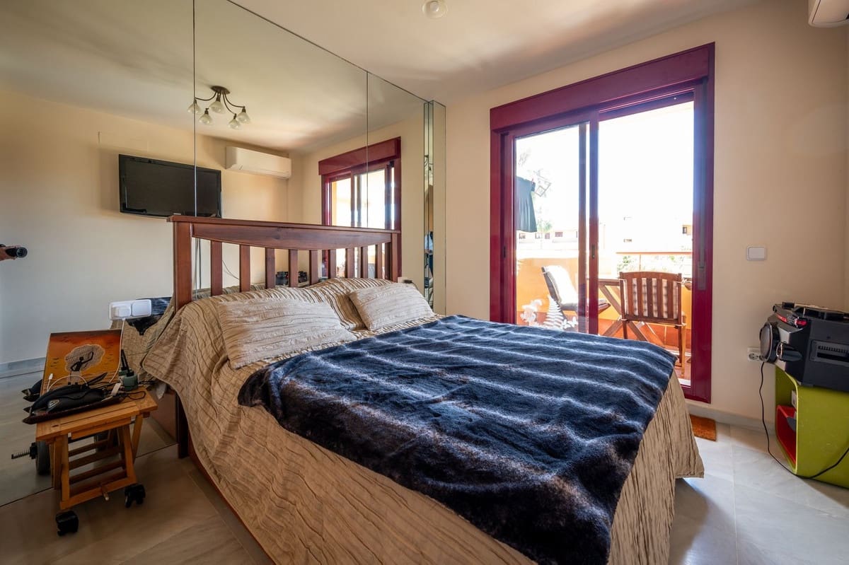 2 soveværelse Lejlighed til salg i La Cala de Mijas med swimmingpool - € 365.000 (Ref: 9132715)