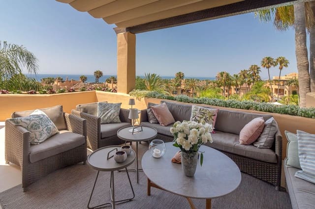 2 soverom Penthouse til salgs i Sierra Blanca, Marbella med svømmebasseng - € 2 095 000 (Ref: 9137407)