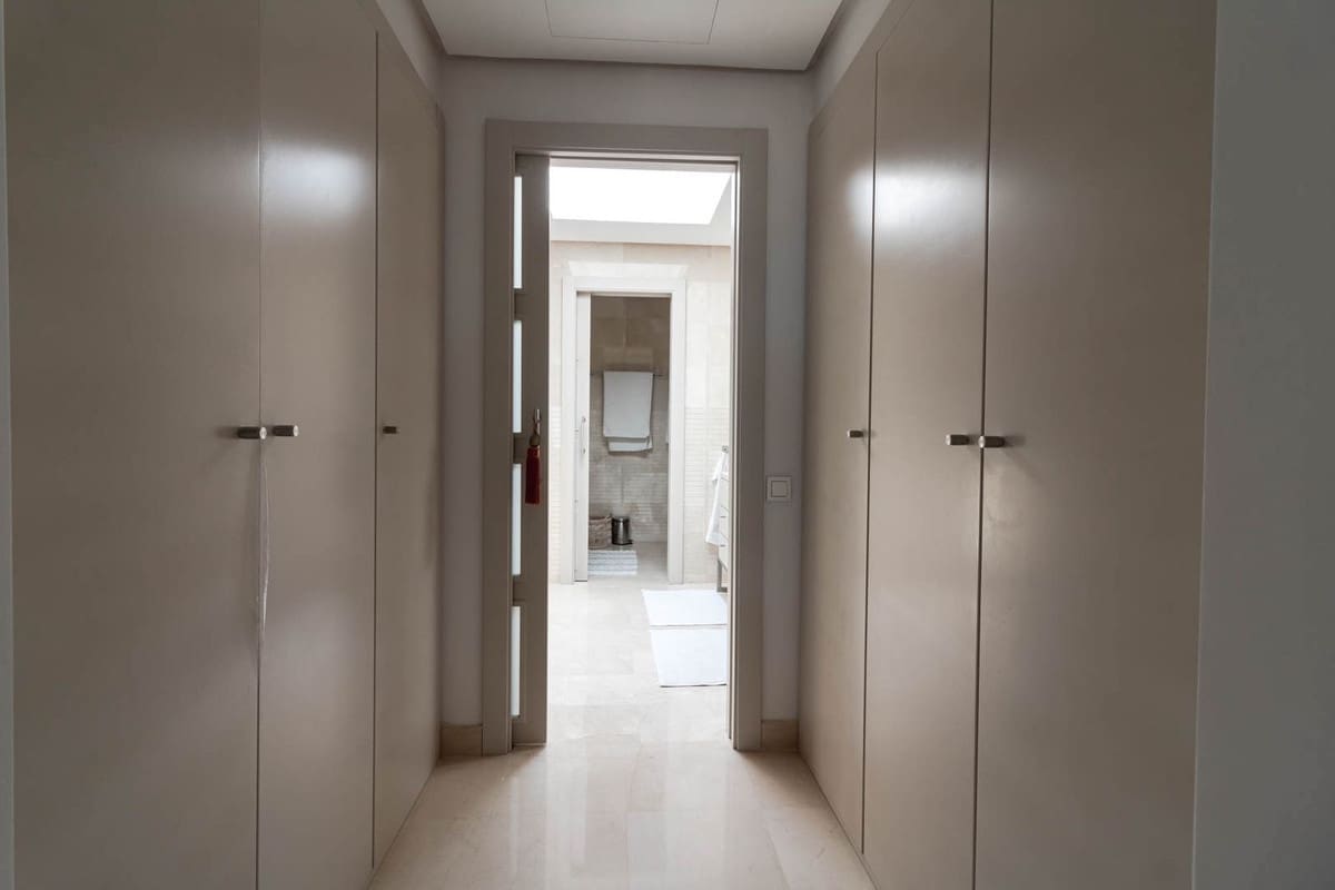 2 soveværelse Penthouse til salg i Golden Mile med swimmingpool - € 2.095.000 (Ref: 9137407)