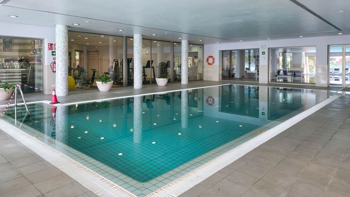 2 soveværelse Penthouse til salg i Golden Mile med swimmingpool - € 2.095.000 (Ref: 9137407)