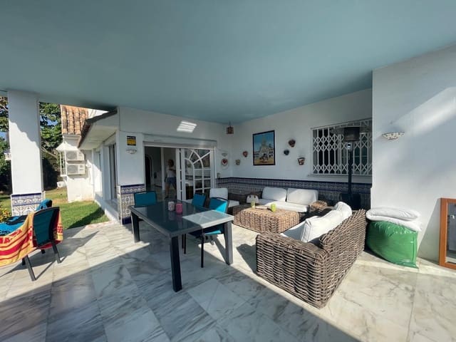 7 camera da letto Villa in vendita in Casco Antiguo, Marbella con piscina - 1.300.000 € (Rif: 9152480)