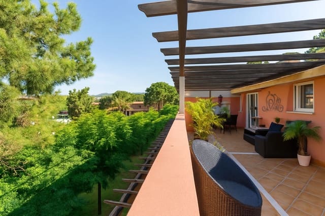 2 bedroom Penthouse for sale in Elviria, Marbella with pool - € 495,000 (Ref: 9154395)
