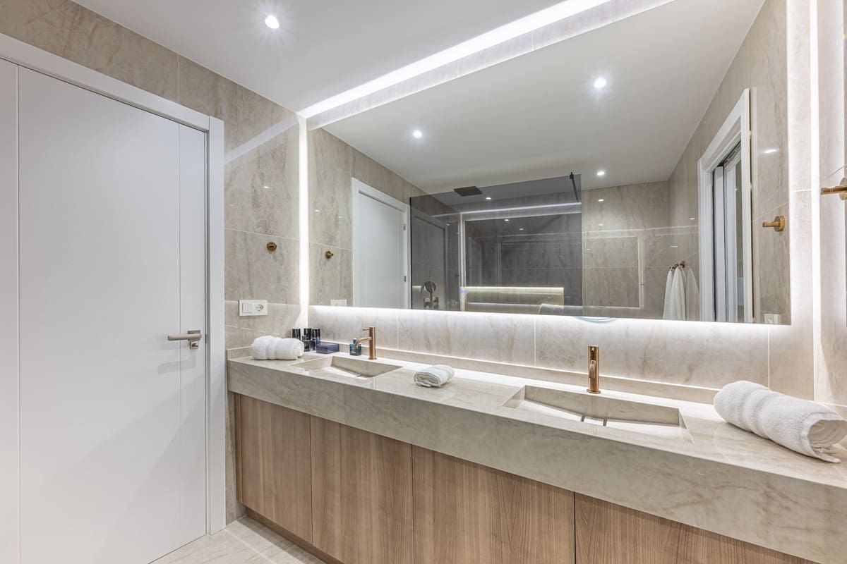 3 quarto Apartamento para venda em Golden Mile com piscina - 1 560 000 € (Ref: 9177777)