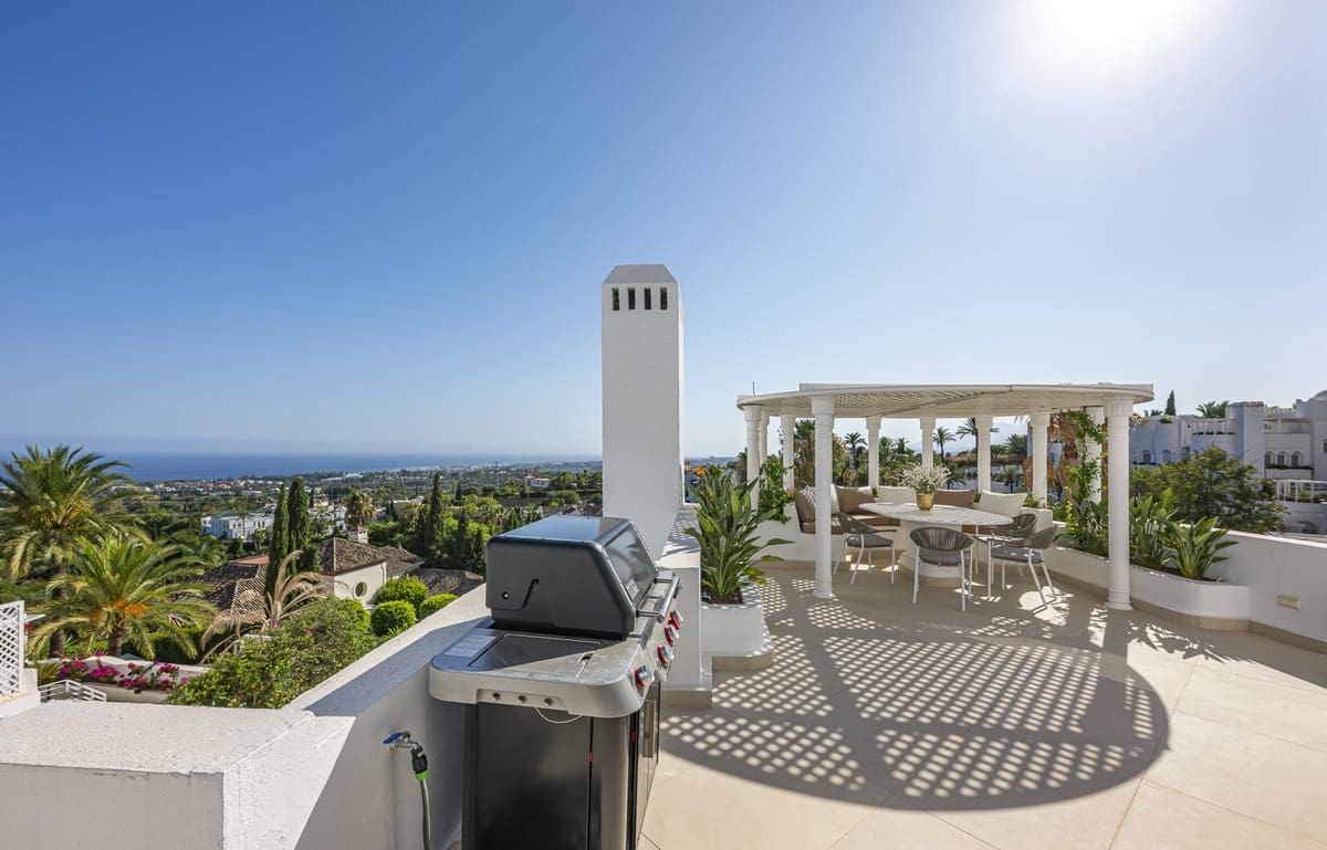 3 quarto Apartamento para venda em Golden Mile com piscina - 1 560 000 € (Ref: 9177777)