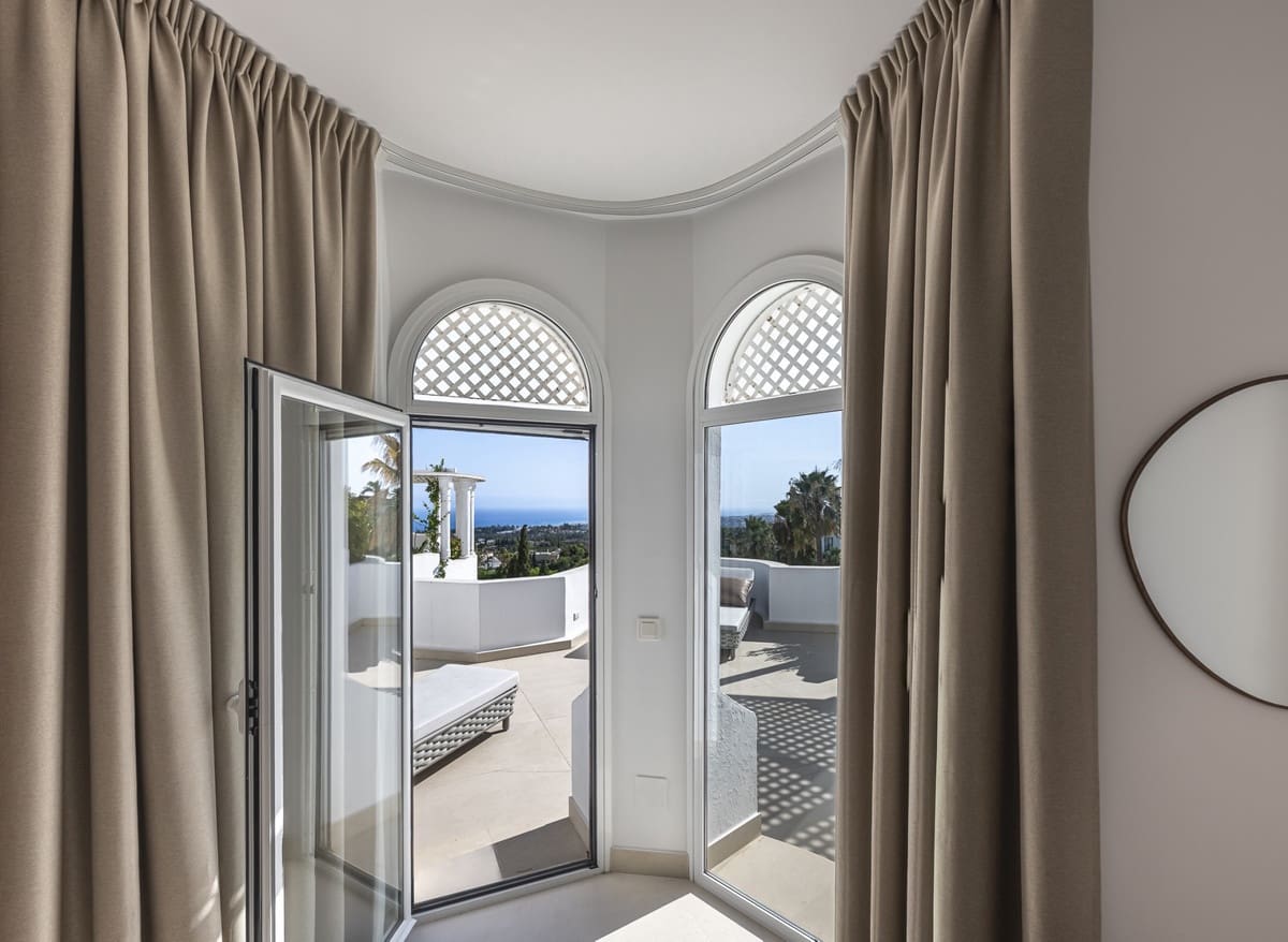 3 quarto Apartamento para venda em Golden Mile com piscina - 1 560 000 € (Ref: 9177777)