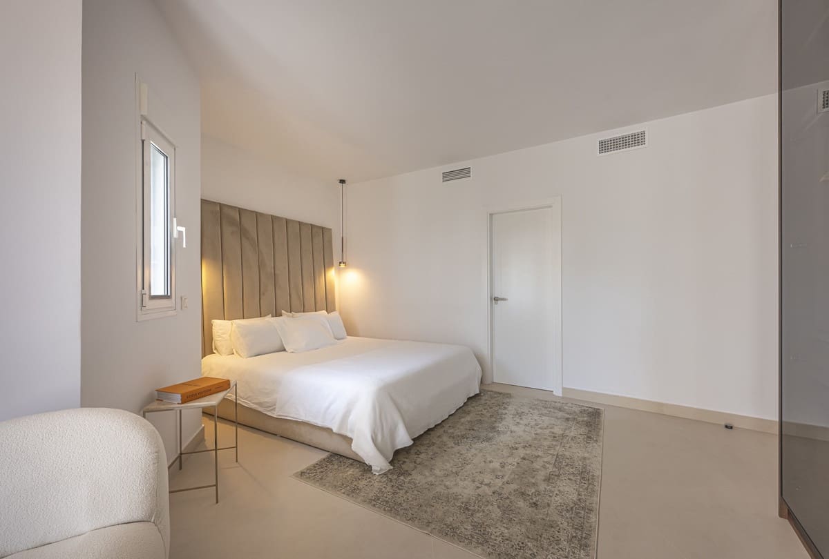 3 quarto Apartamento para venda em Golden Mile com piscina - 1 560 000 € (Ref: 9177777)