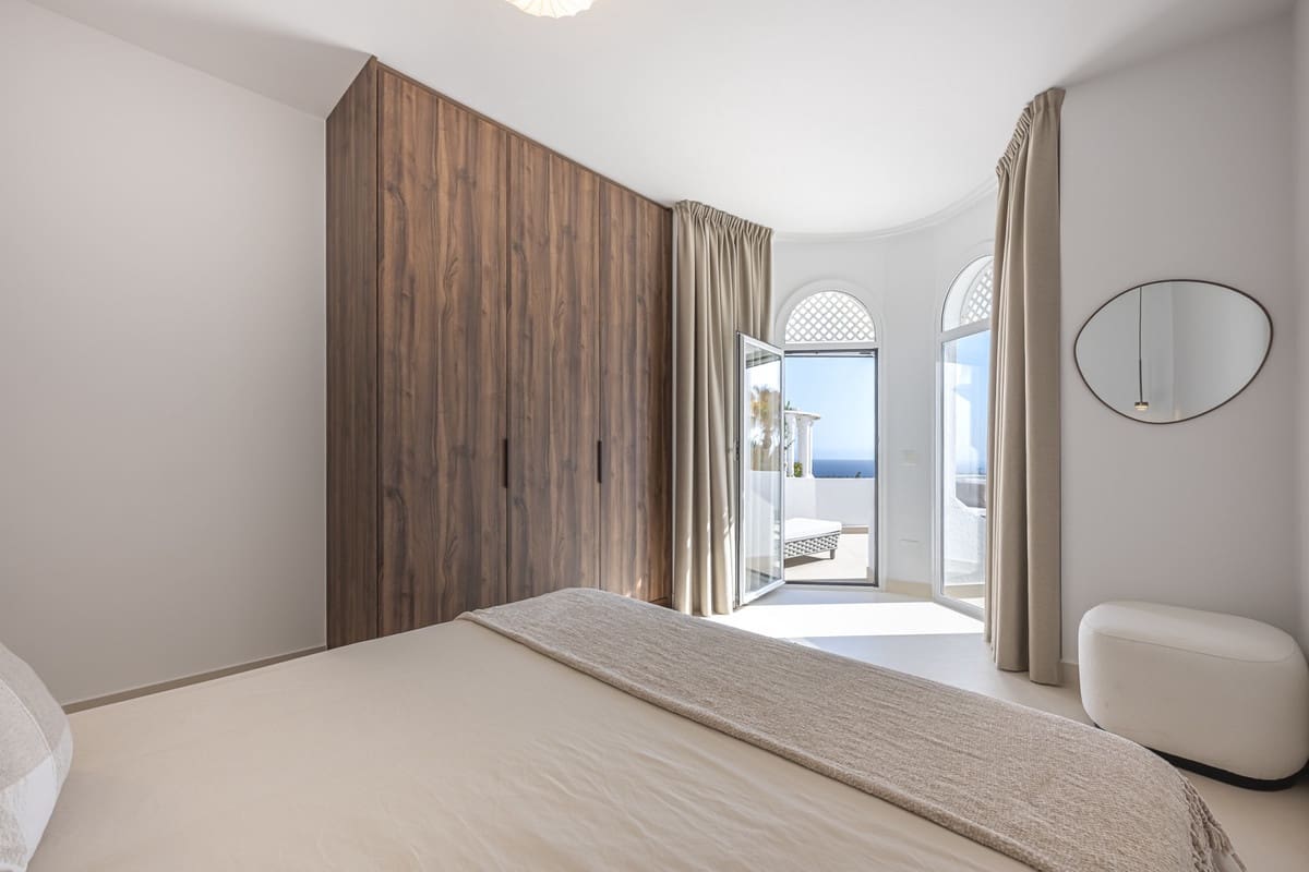 3 quarto Apartamento para venda em Golden Mile com piscina - 1 560 000 € (Ref: 9177777)