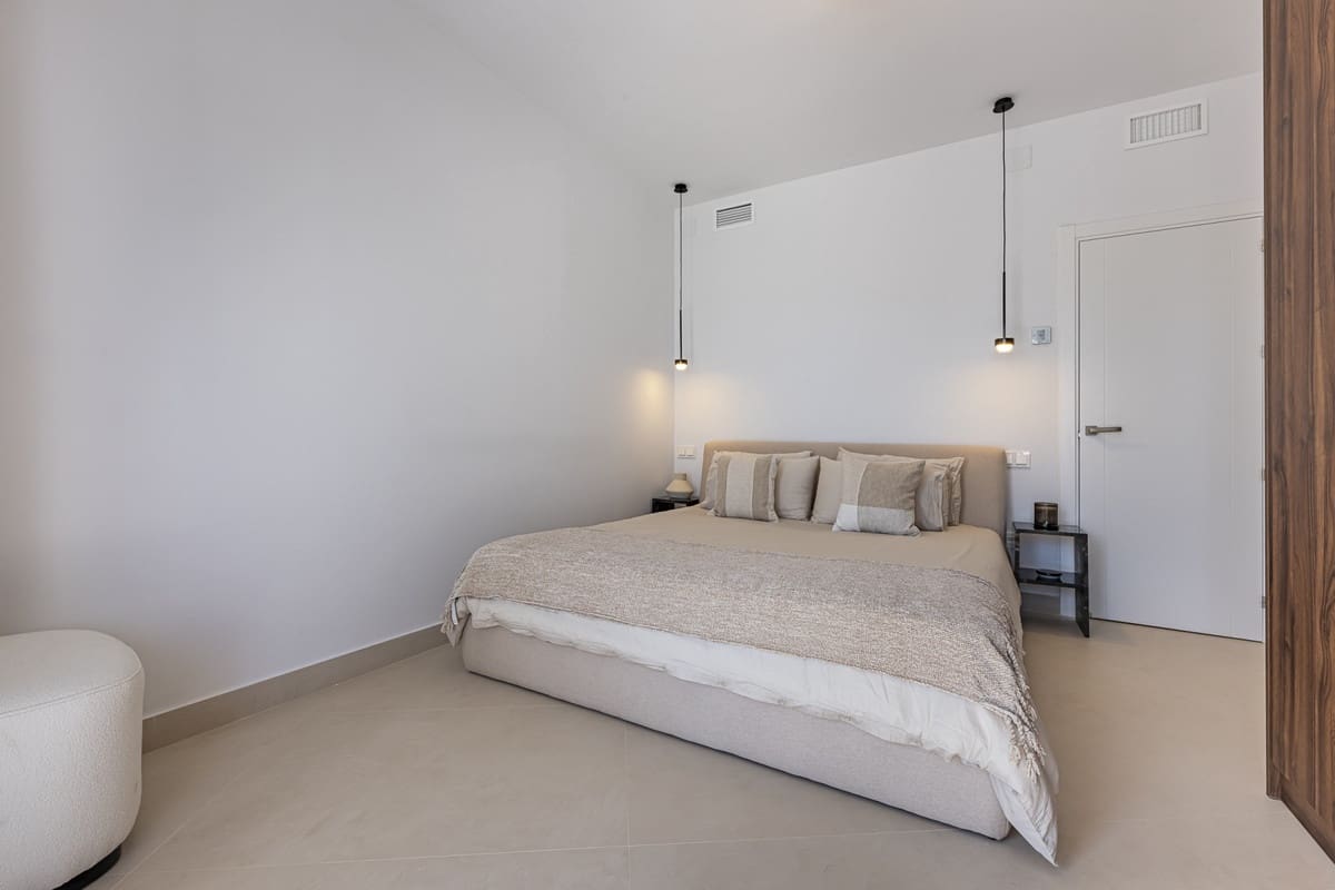 3 quarto Apartamento para venda em Golden Mile com piscina - 1 560 000 € (Ref: 9177777)