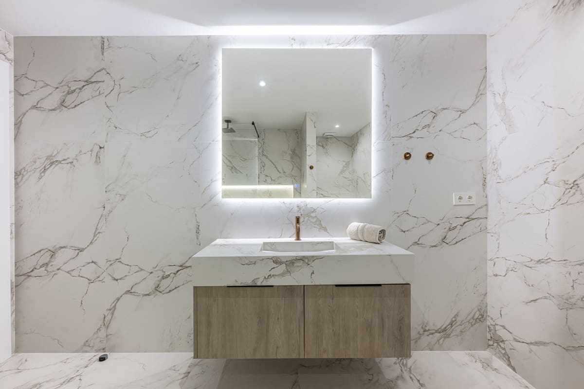 3 quarto Apartamento para venda em Golden Mile com piscina - 1 560 000 € (Ref: 9177777)