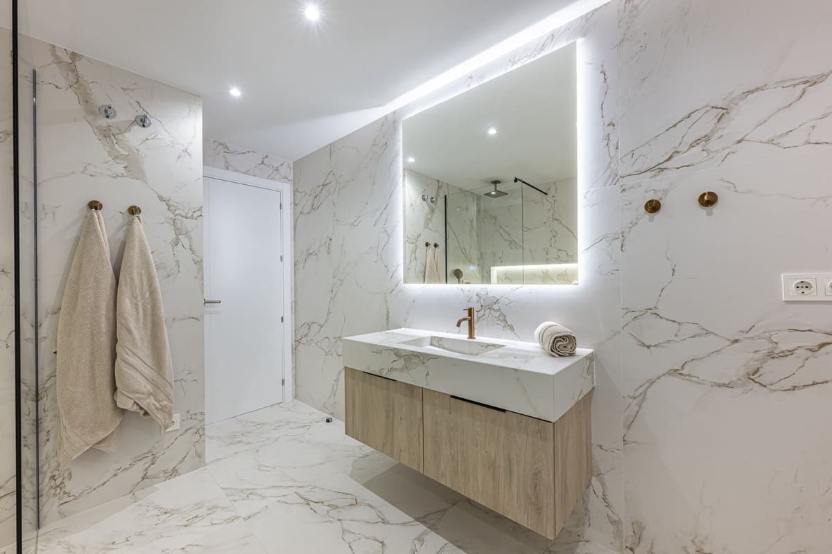 3 quarto Apartamento para venda em Golden Mile com piscina - 1 560 000 € (Ref: 9177777)