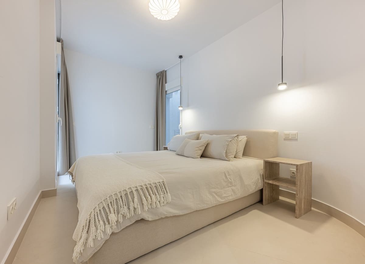 3 quarto Apartamento para venda em Golden Mile com piscina - 1 560 000 € (Ref: 9177777)