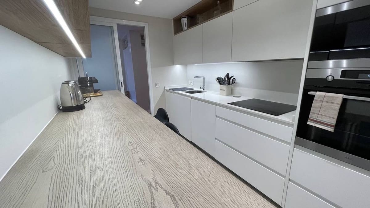 2 slaapkamer Appartement te koop in Puerto Banus met zwembad - € 740.000 (Ref: 9177781)