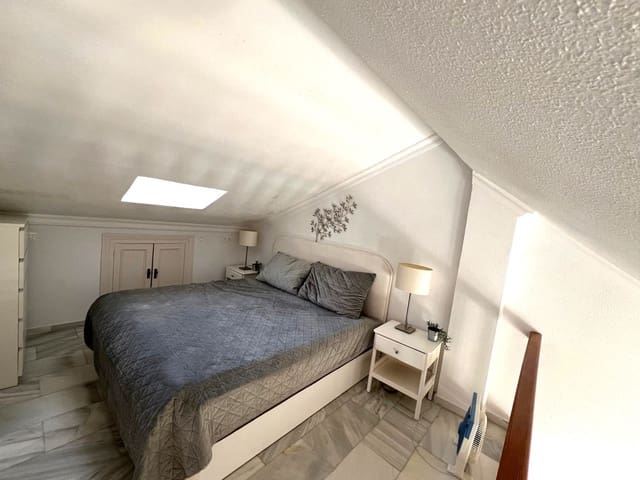 2 bedroom Apartment for sale in La Carolina - Guadalpín, Marbella with pool - € 525,000 (Ref: 9177785)