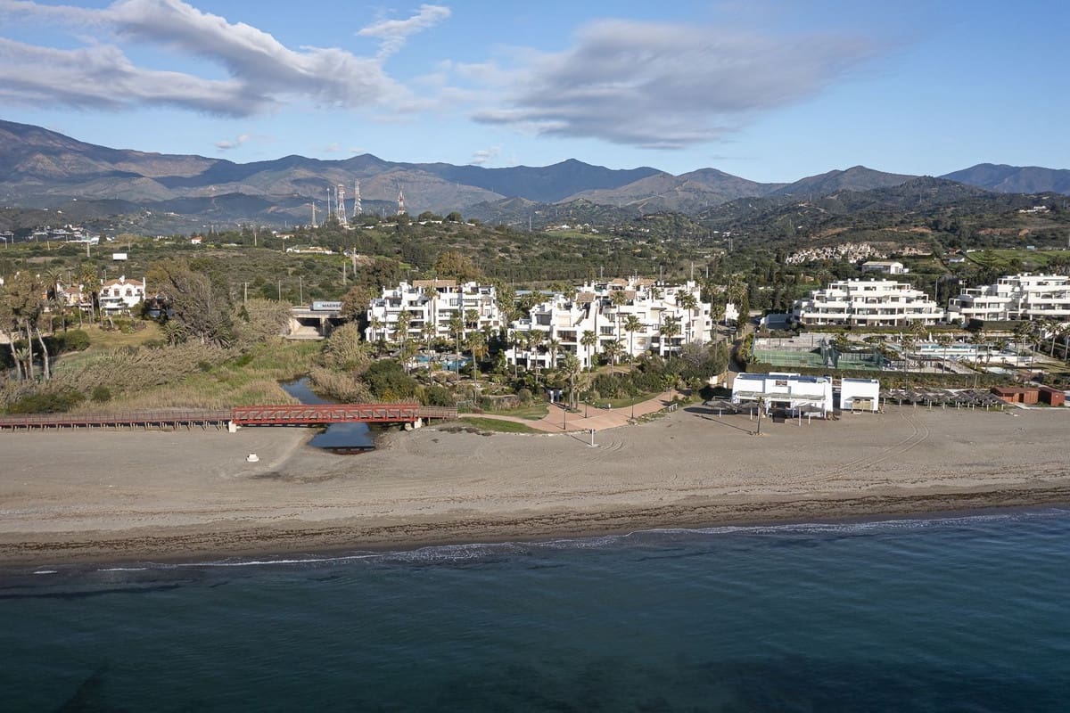 3 soverom Leilighet til salgs i Estepona med svømmebasseng - € 1 995 000 (Ref: 9206906)
