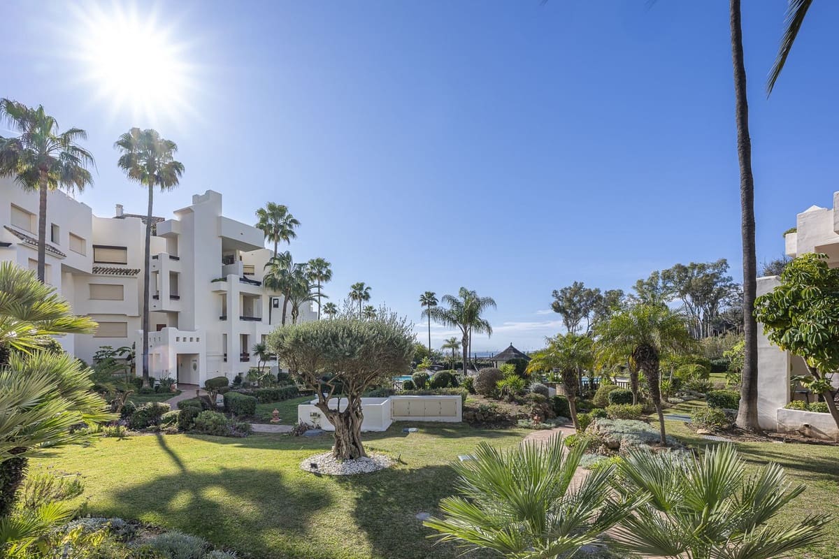 3 soverom Leilighet til salgs i Estepona med svømmebasseng - € 1 995 000 (Ref: 9206906)