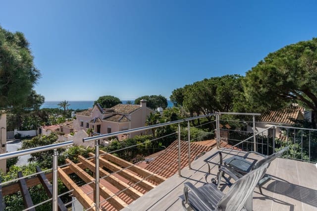 4 makuuhuone Huvila myytävänä paikassa Marbesa, Marbella mukana uima-altaan 
autotalli - 1 180 000 € (Ref: 9217786)