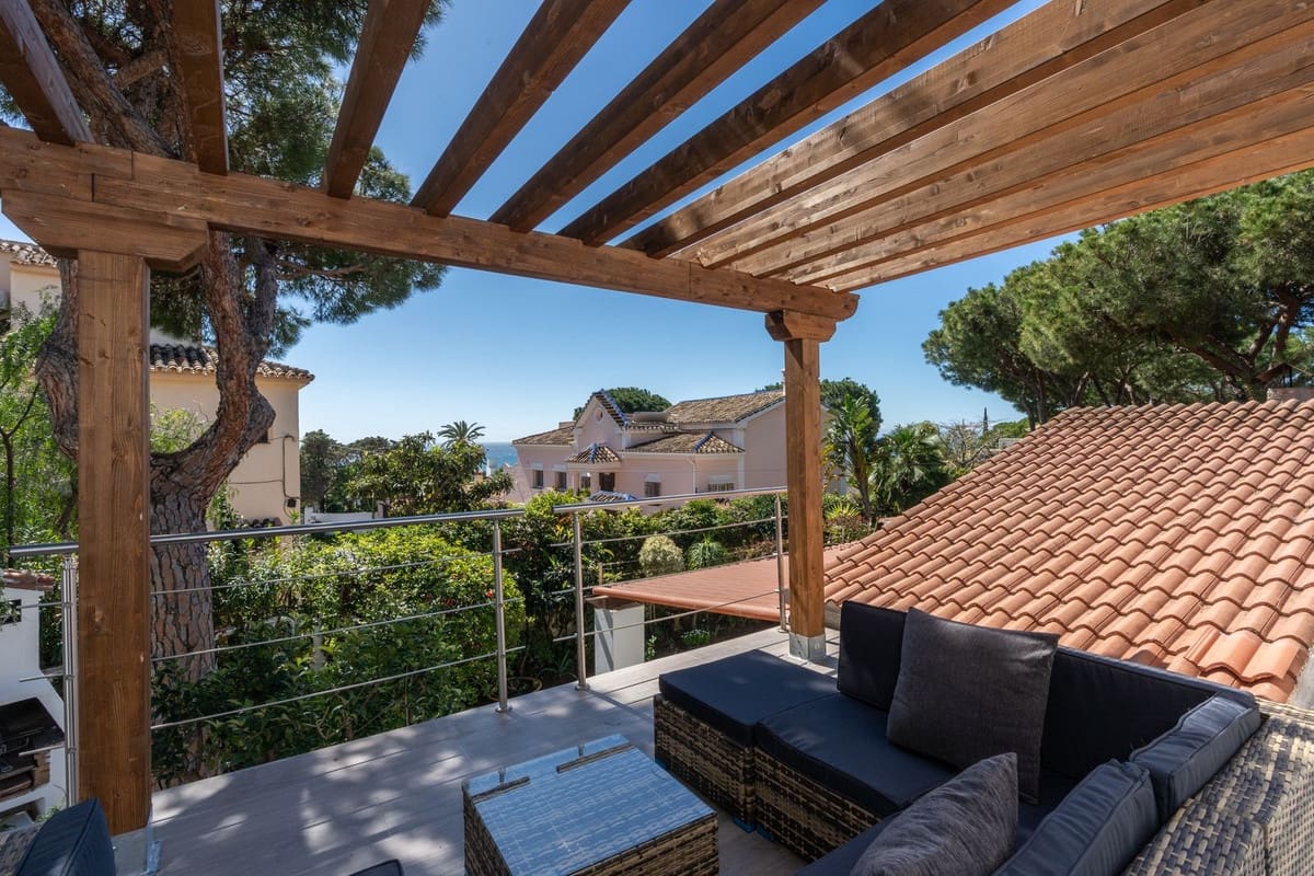 4 slaapkamer Villa te koop in Marbella met zwembad garage - € 1.180.000 (Ref: 9217786)