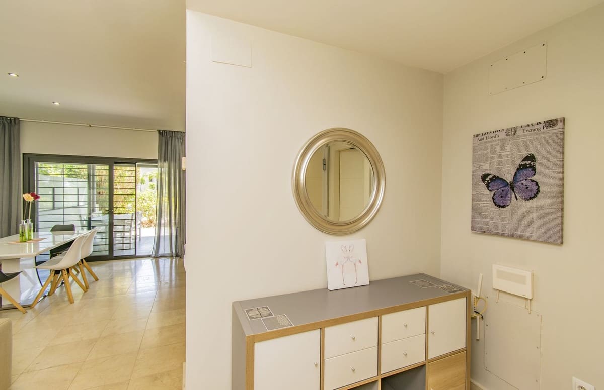 2 bedroom Apartment for sale in Los Flamingos with pool - € 419,000 (Ref: 9248310)