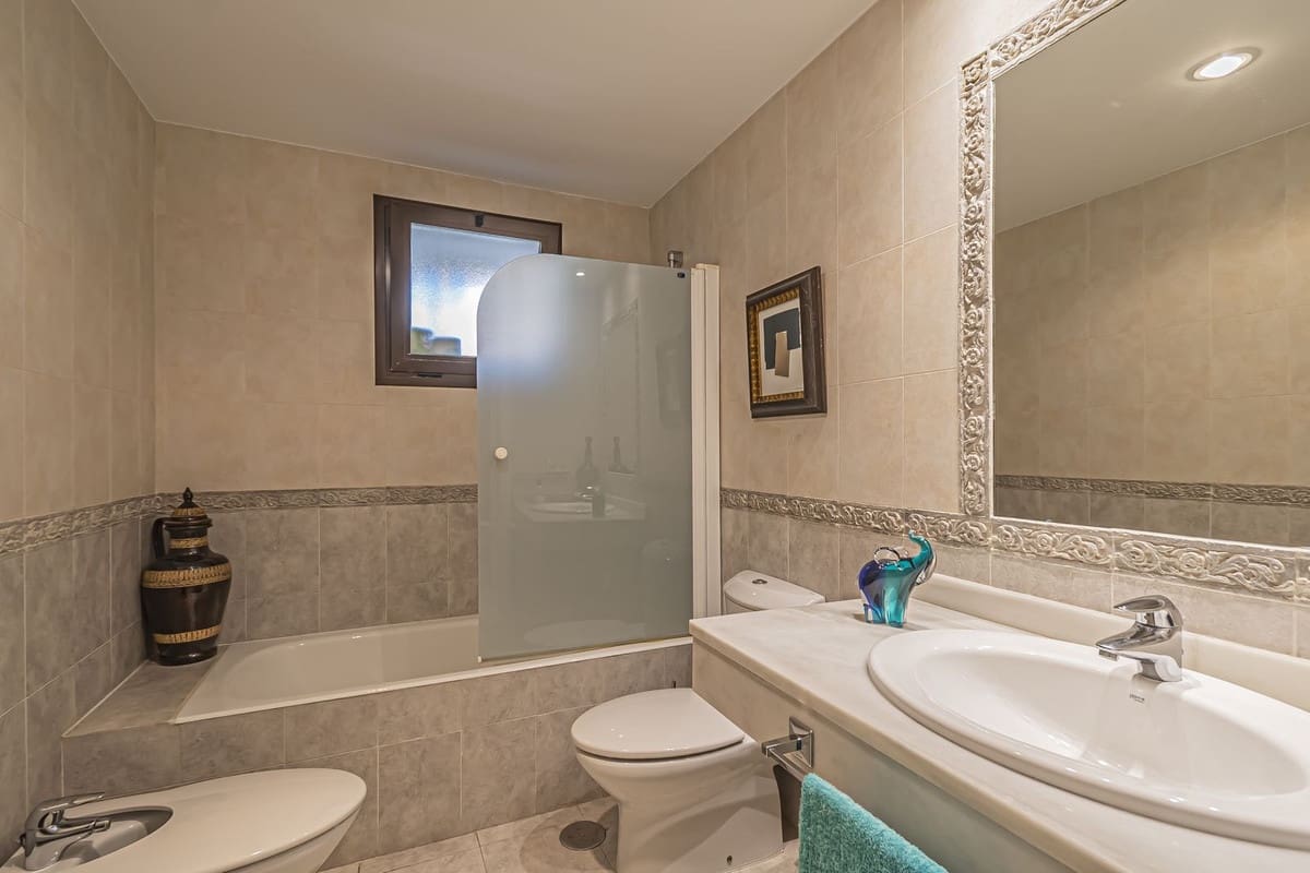 4 soveværelse Lejlighed til salg i Atalaya-Isdabe med swimmingpool - € 845.000 (Ref: 9252533)