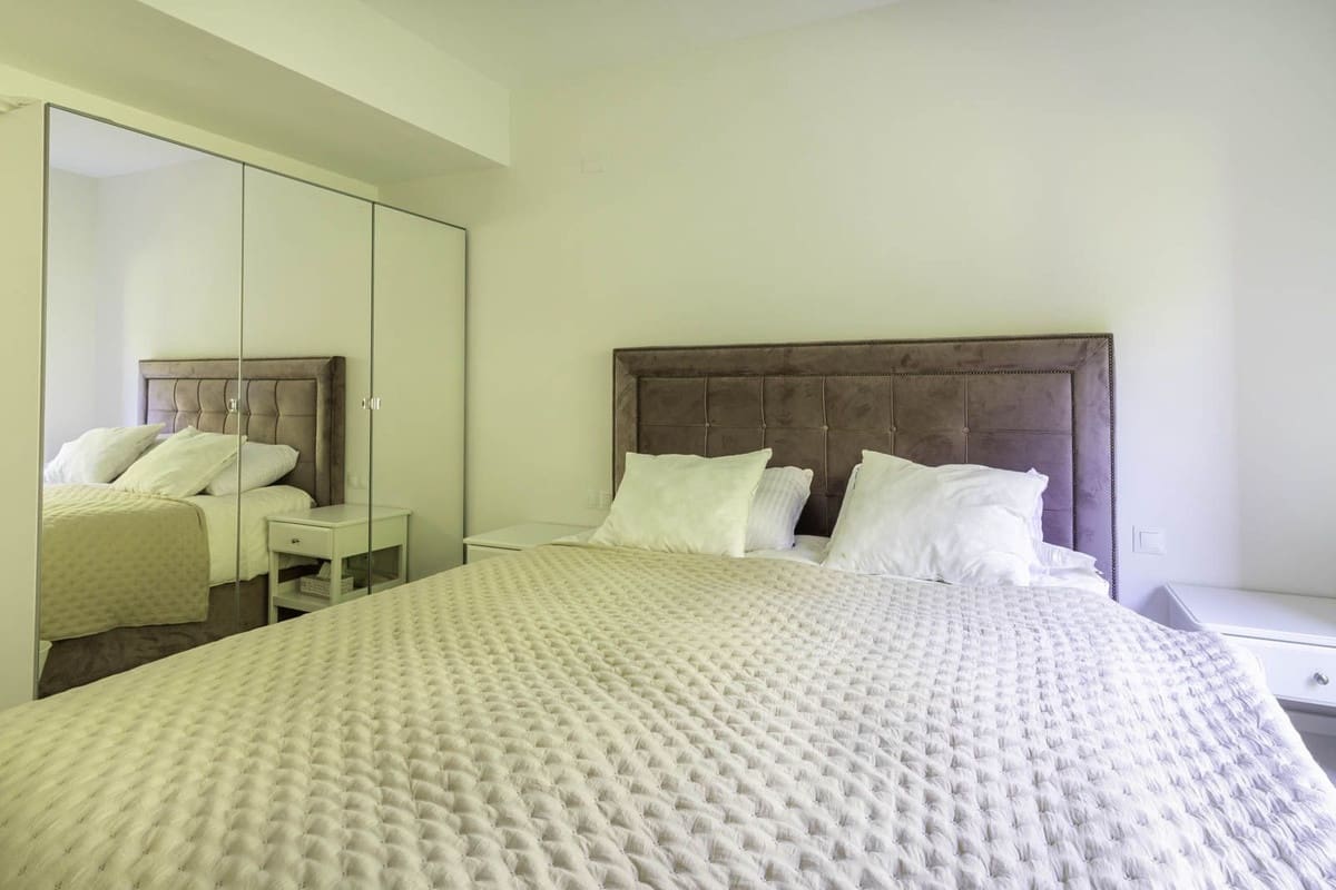 3 soveværelse Lejlighed til salg i Los Flamingos med swimmingpool - € 599.500 (Ref: 9276562)