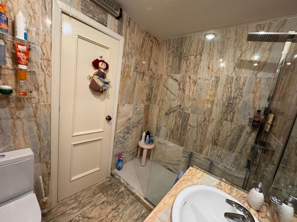 2 sovrum Lägenhet till salu i Nueva Andalucia med pool - 590 000 € (Ref: 9324355)