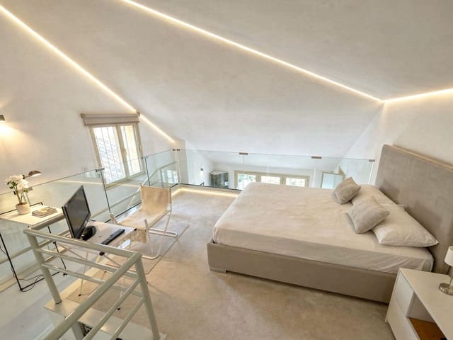 2 Zimmer Apartment zu verkaufen in Los Naranjos, Marbella mit Pool - 590.000 € (Ref: 9324355)