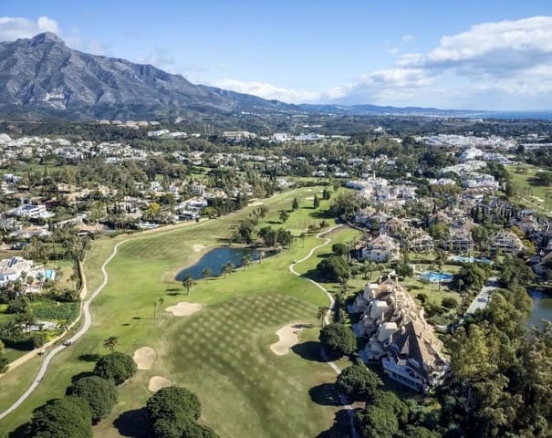 2 Zimmer Apartment zu verkaufen in Los Naranjos, Marbella mit Pool - 590.000 € (Ref: 9324355)