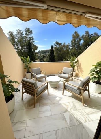 2 Zimmer Apartment zu verkaufen in Los Naranjos, Marbella mit Pool - 590.000 € (Ref: 9324355)