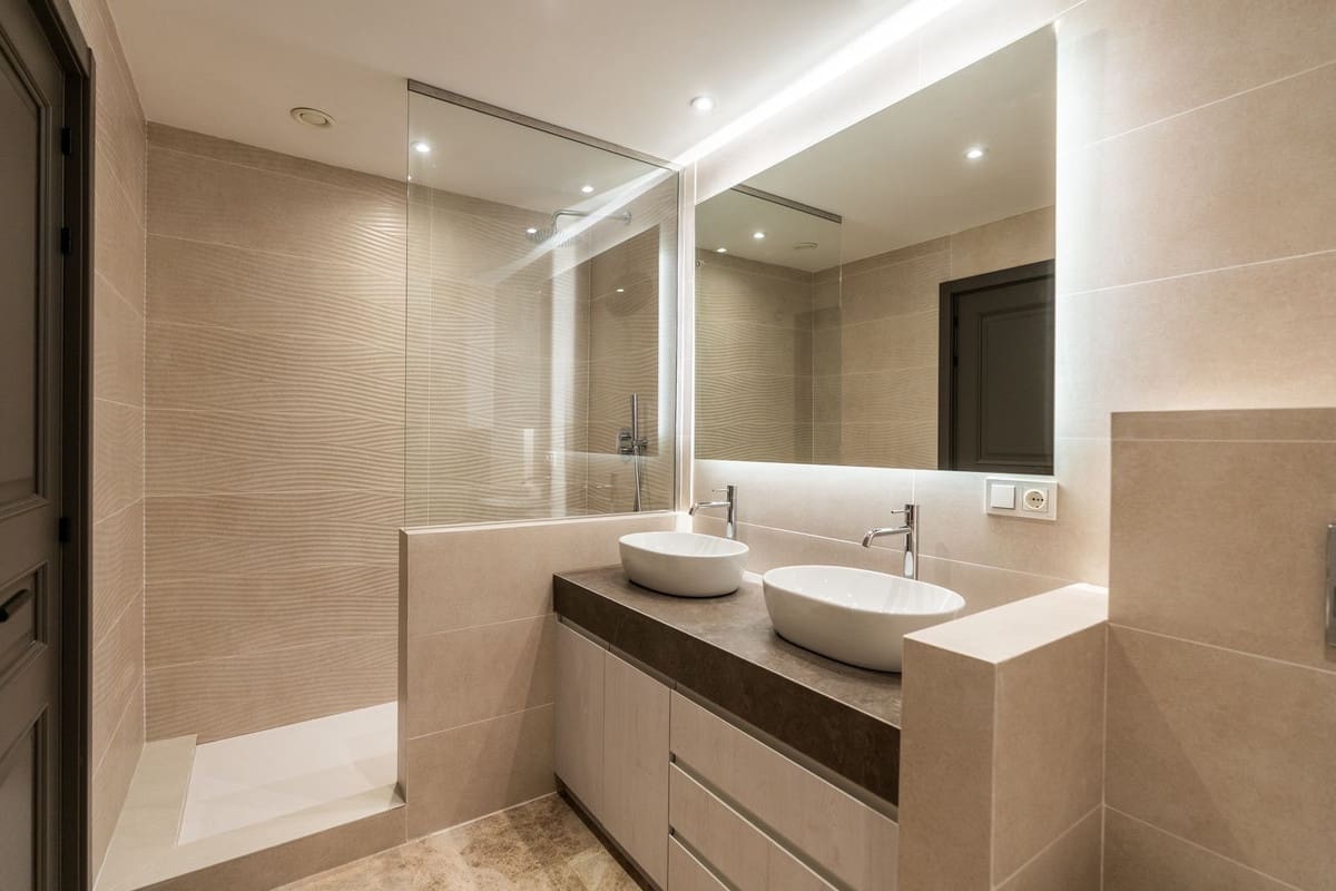 Apartamento de 3 habitaciones en Marbella en venta con piscina - 795.000 € (Ref: 9338520)