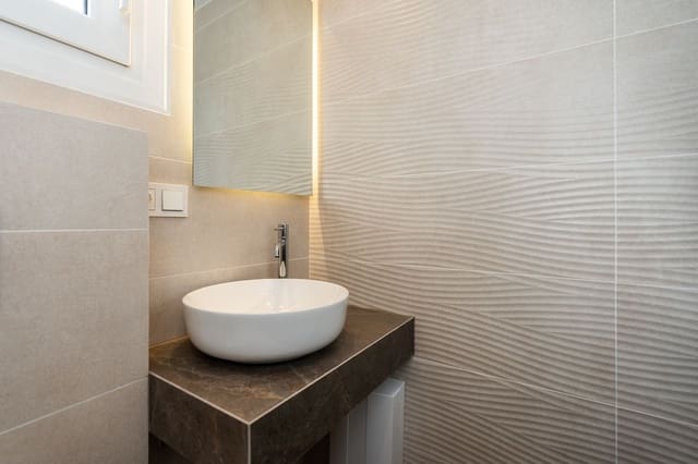 Apartamento de 3 habitaciones en Santa Clara, Marbella en venta con piscina - 795.000 € (Ref: 9338520)