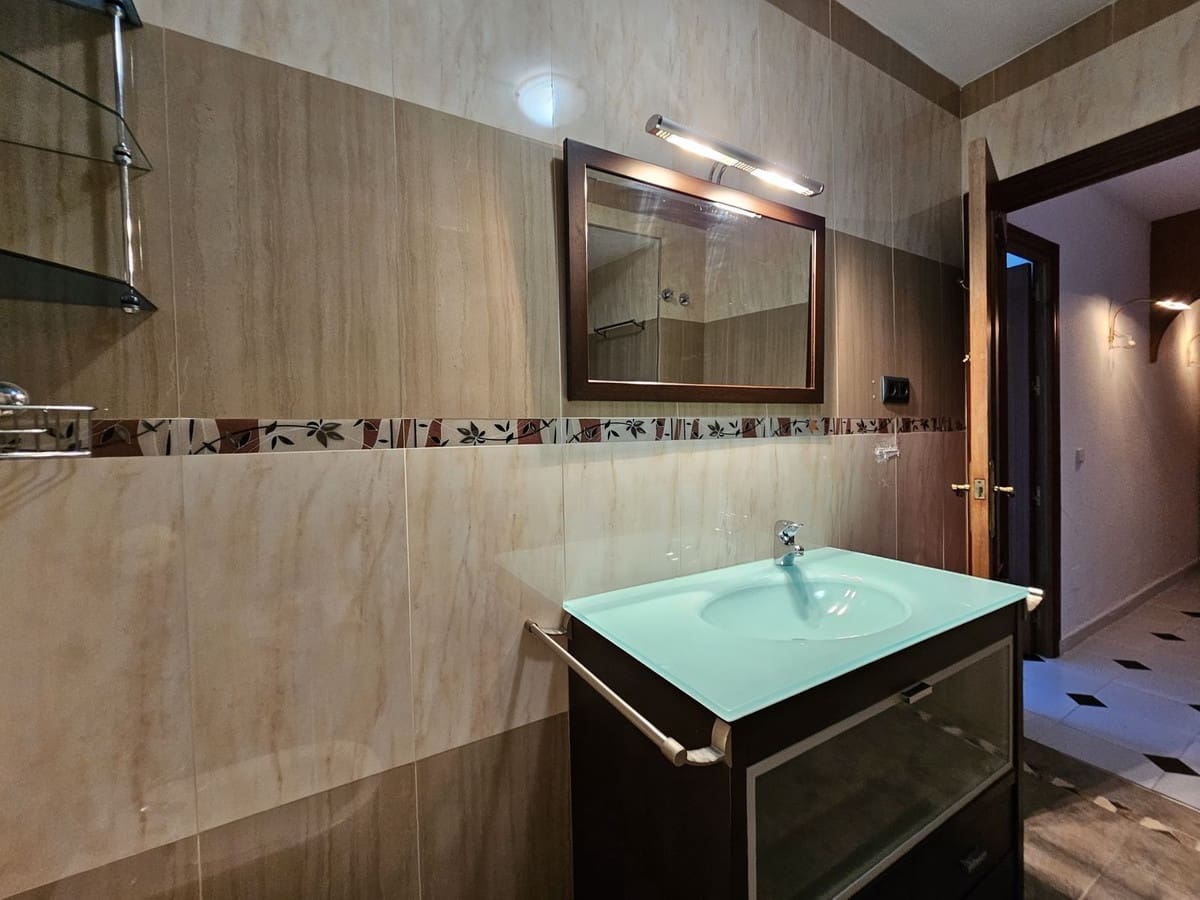 Casa de 3 habitaciones en El Chaparral en venta - 550.000 € (Ref: 9338522)