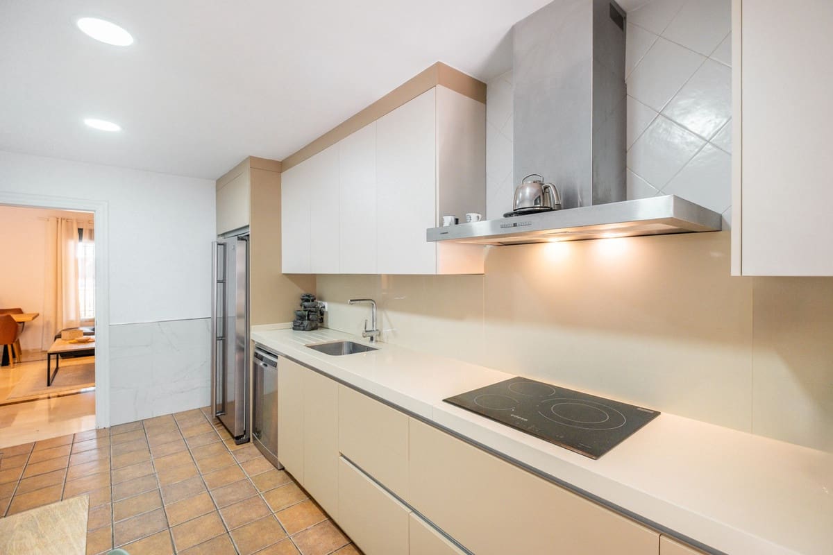 3 sovrum Hus till salu i Marbella med pool - 775 000 € (Ref: 9342163)