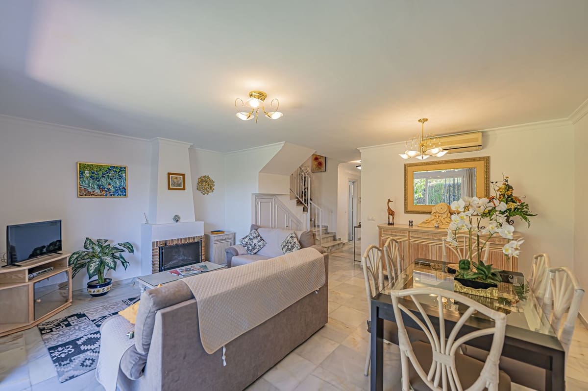 3 soverom Hus til salgs i New Golden Mile med svømmebasseng - € 477 500 (Ref: 9342165)