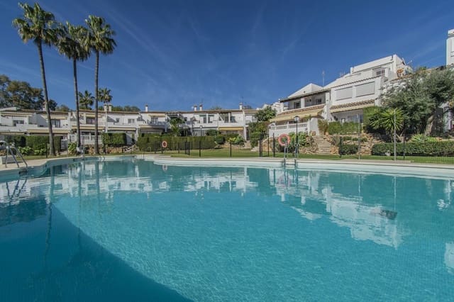 3 soverom Hus til salgs i Nueva Atalaya, Estepona med svømmebasseng - € 477 500 (Ref: 9342165)