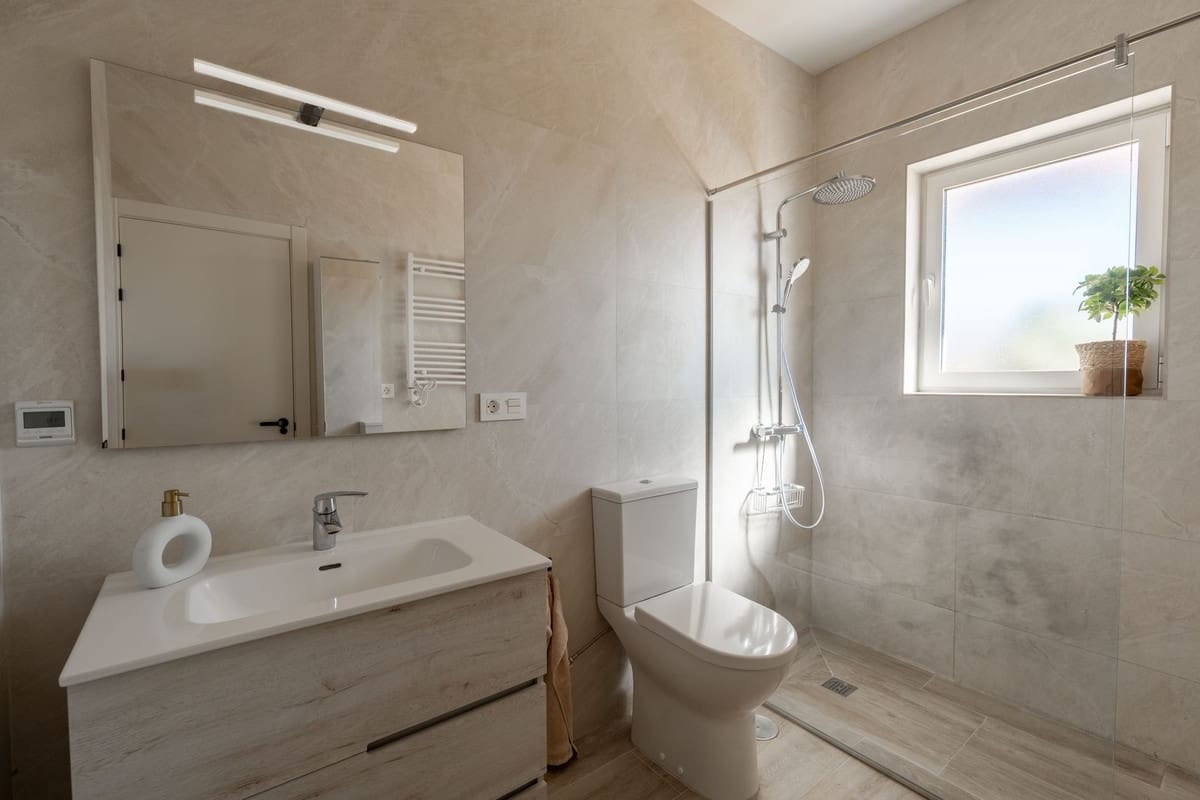 4 slaapkamer Villa te koop in Guadalmina met zwembad - € 1.695.000 (Ref: 9367782)