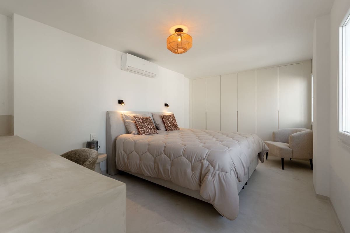 4 slaapkamer Villa te koop in Guadalmina met zwembad - € 1.695.000 (Ref: 9367782)