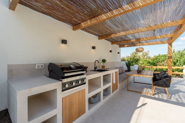 4 soverom Villa til salgs i Guadalmina Alta, Marbella med svømmebasseng - € 1 695 000 (Ref: 9367782)